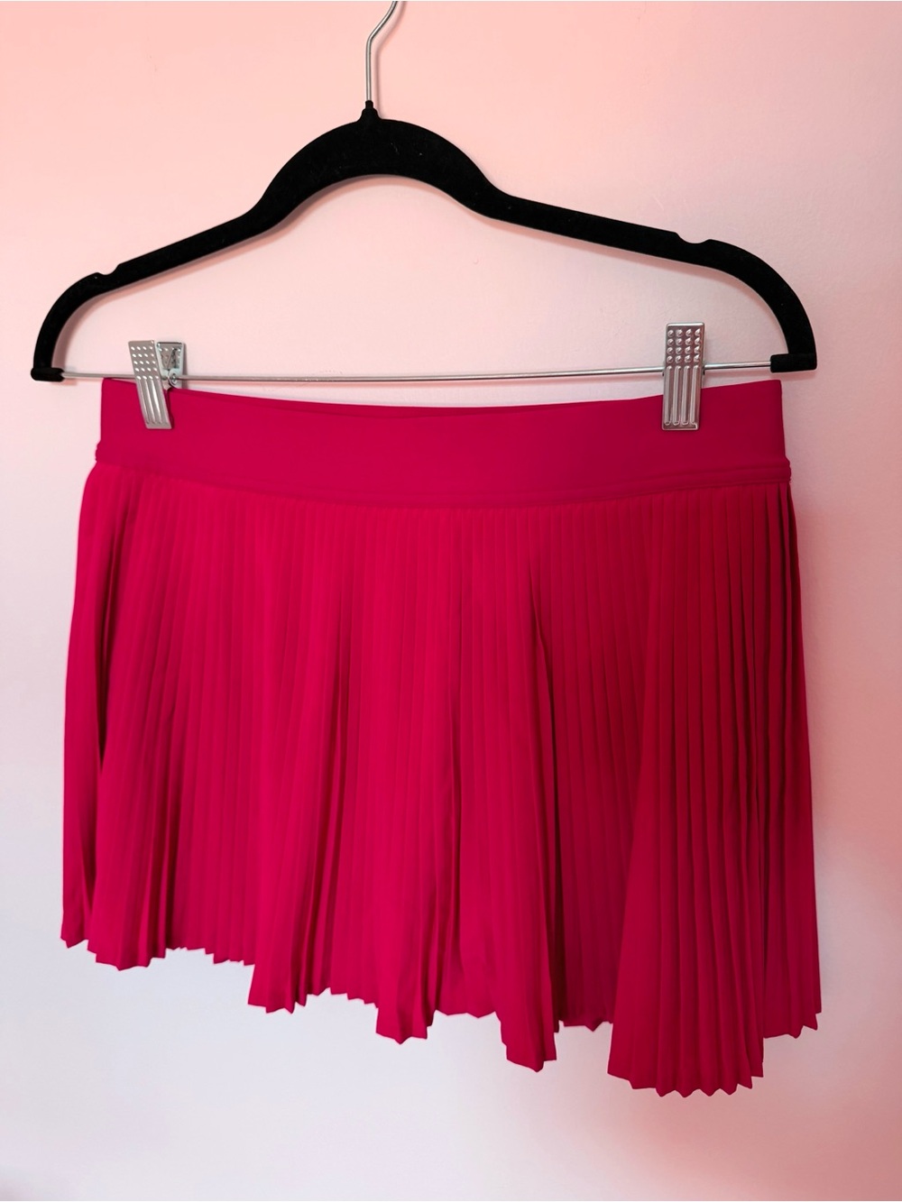 Lululemon Athletic Pleated Tennis Skirt in Hot Pink/Fuchsia Worn Once
